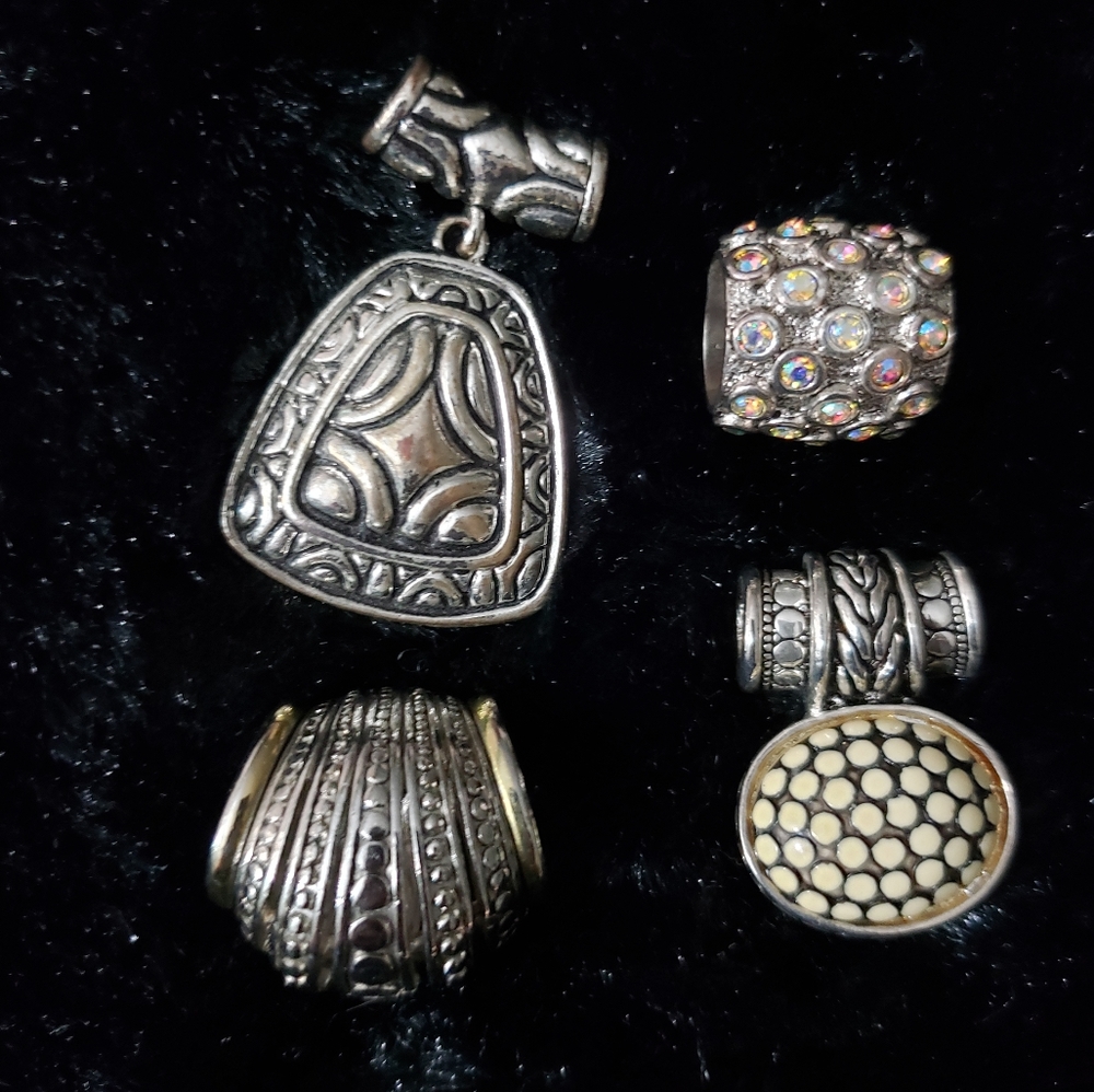 Vintage Premier Designs Pendents